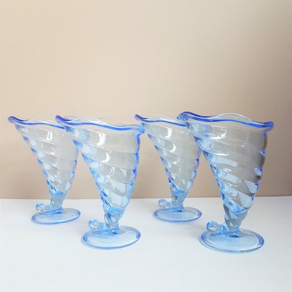 Bormioli 4 ice cream sundae fruit blue glasses. - Picture 2 of 12